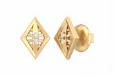 Gold & Diamond Women Stud Earring KRC30169