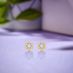 Gold & Diamond Women Floral Stud Earring KRC40637E