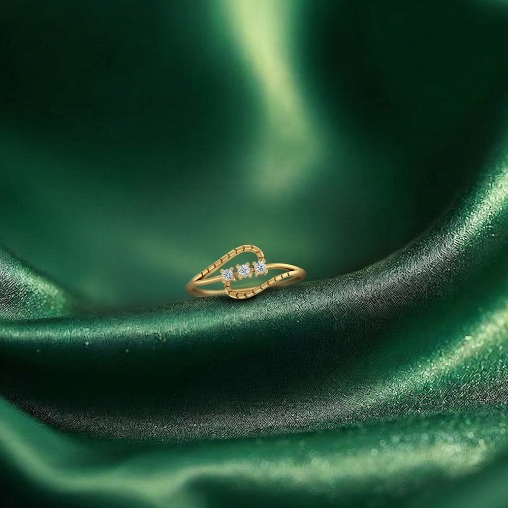 Gold & Diamond Lightweight Ring For Women KRB10103