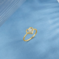 Gold & Diamond Heart-Shaped Ring For Women KRA10633