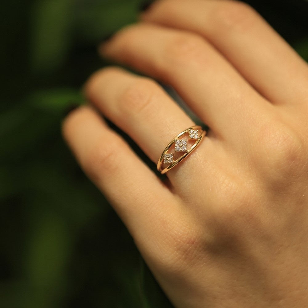 Gold & Diamond Band Ring For Women KRC10682