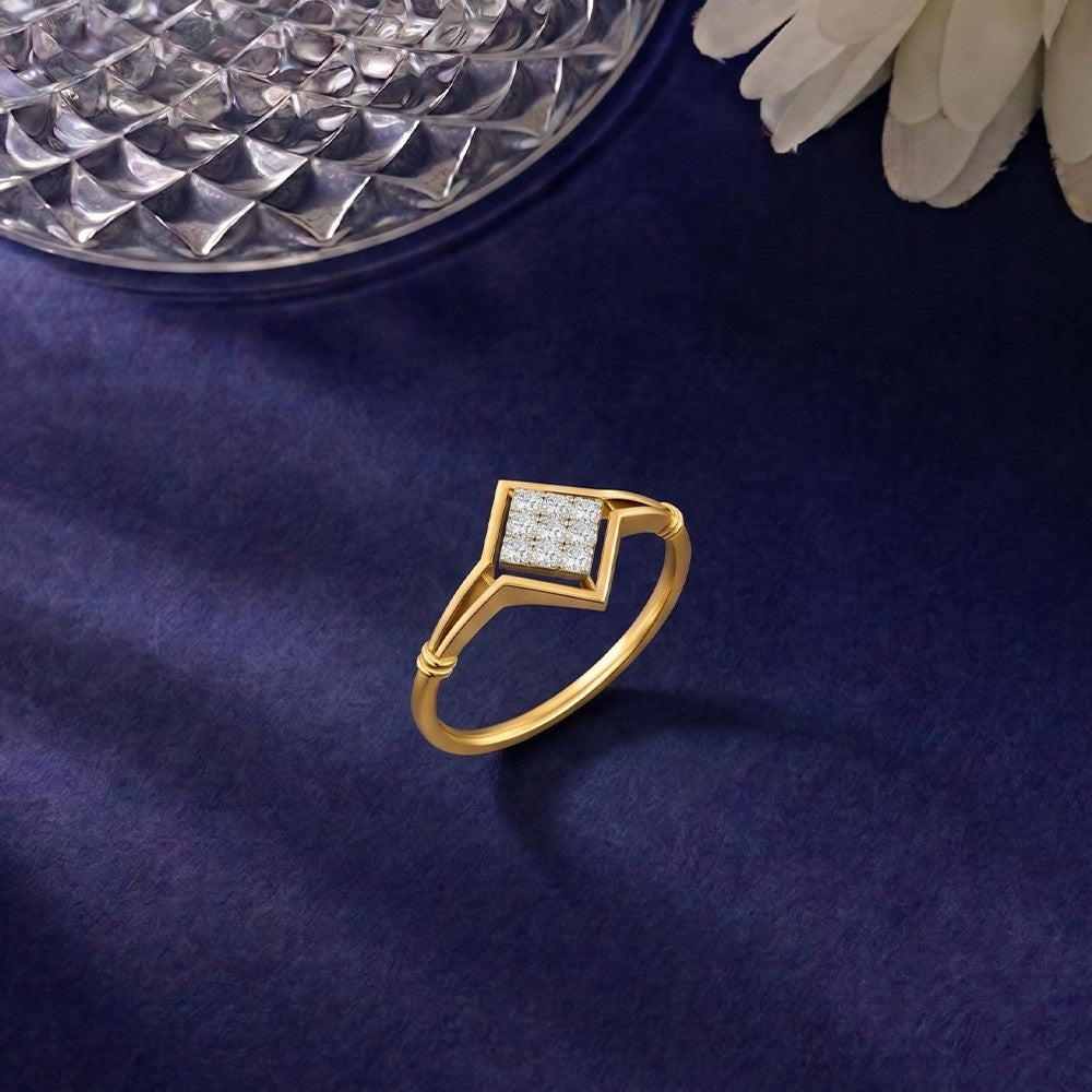 Gold & Diamond Ring For Women KRC10718