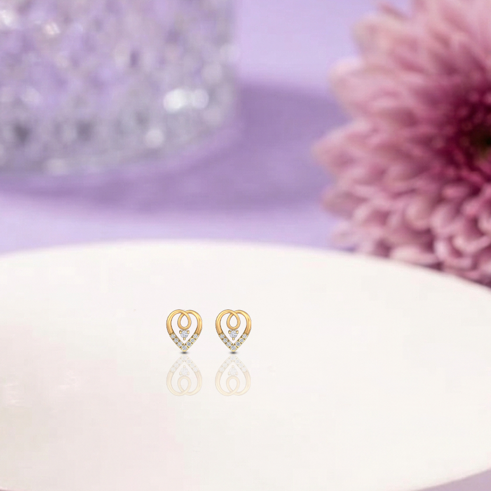 Gold & Diamond Women Heart-Shaped Stud Earring KRB30212