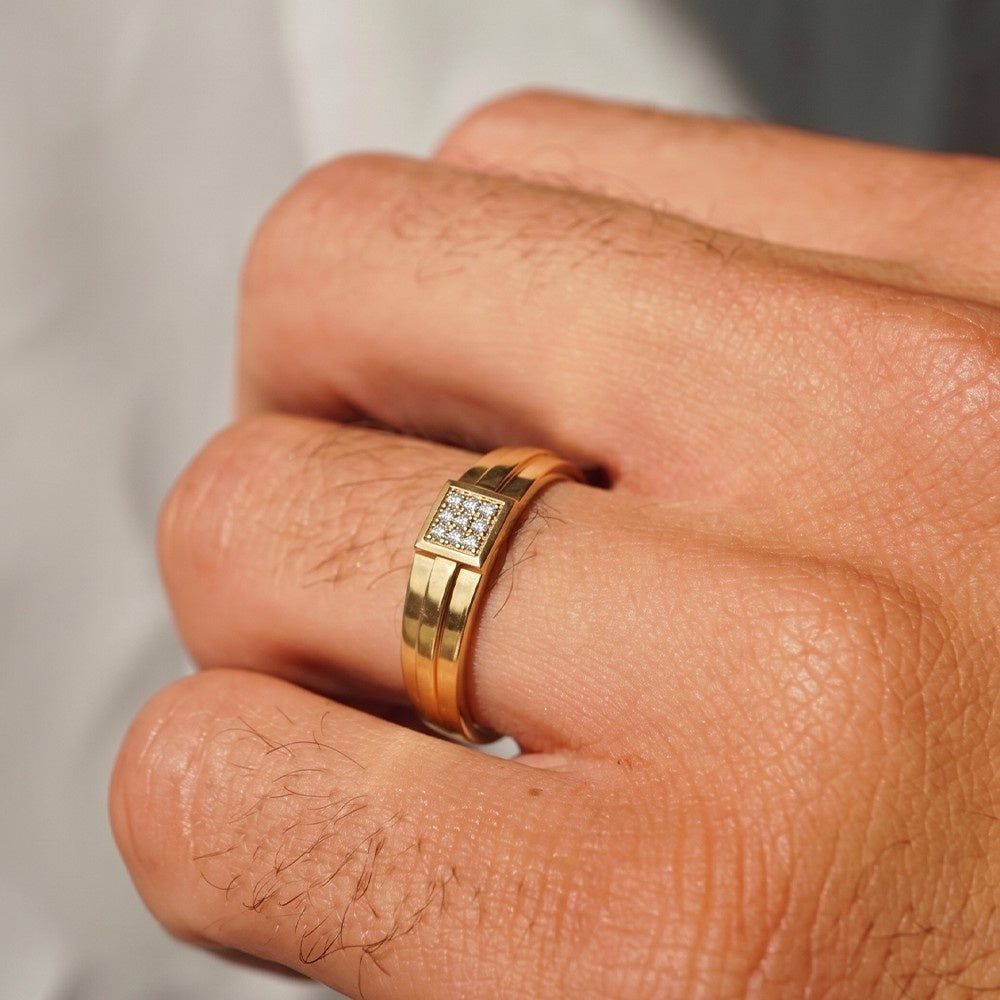 Gold & Diamond Band Ring For Men KRC20037