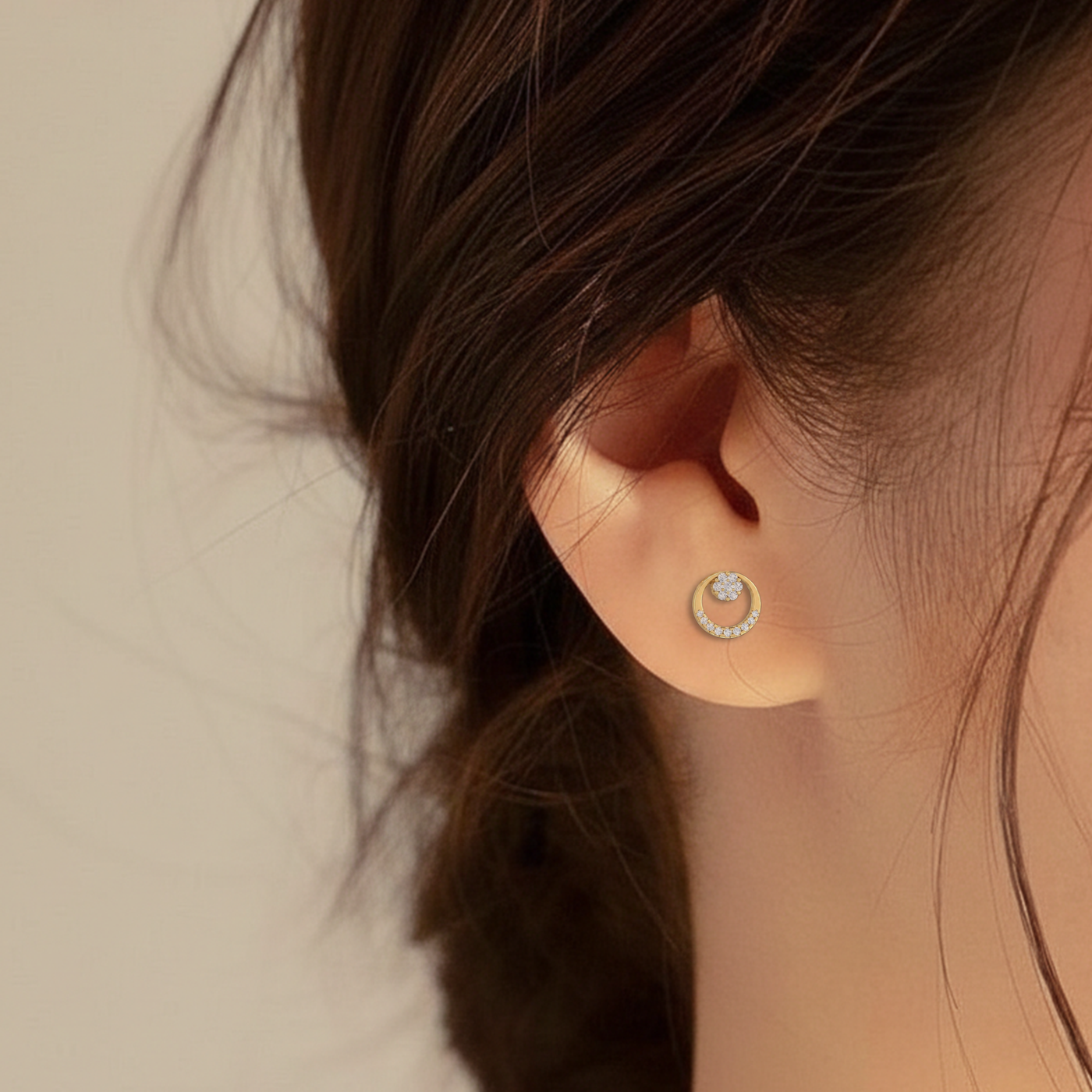 Gold & Diamond Women Stud Earring KRC30252