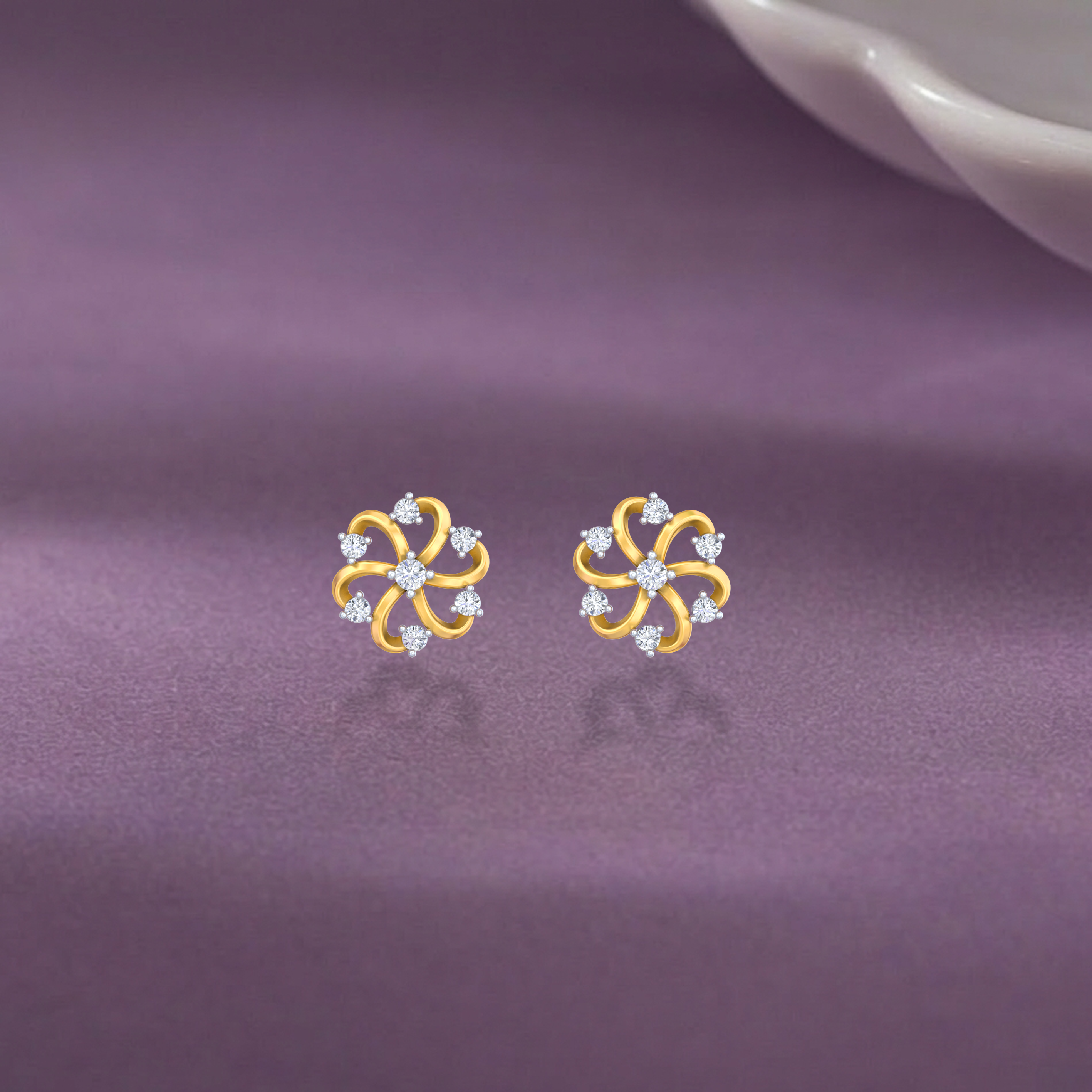 Yellow Gold Diamond Earring | under 40k 