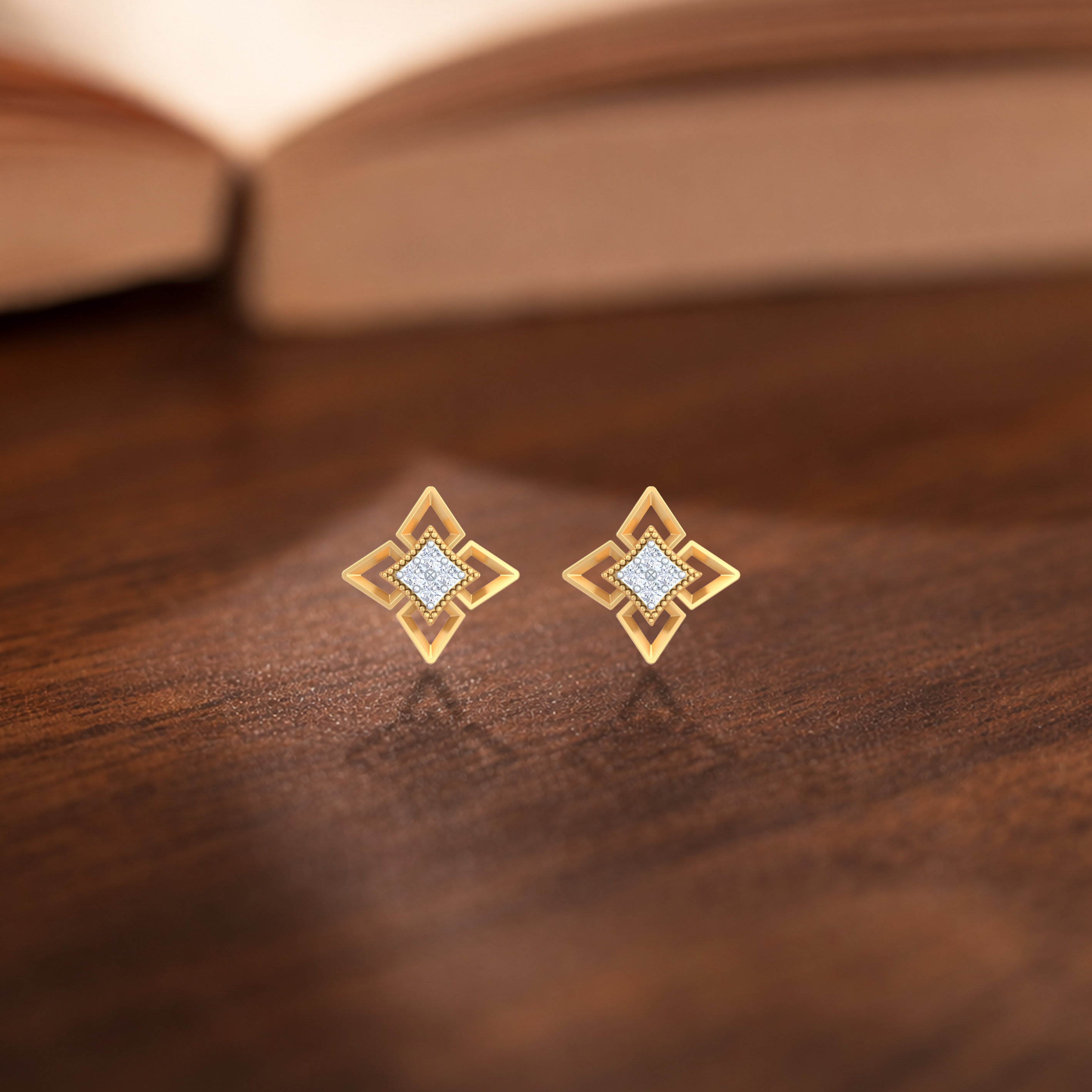 Yellow Gold Diamond Earring | under 40k 