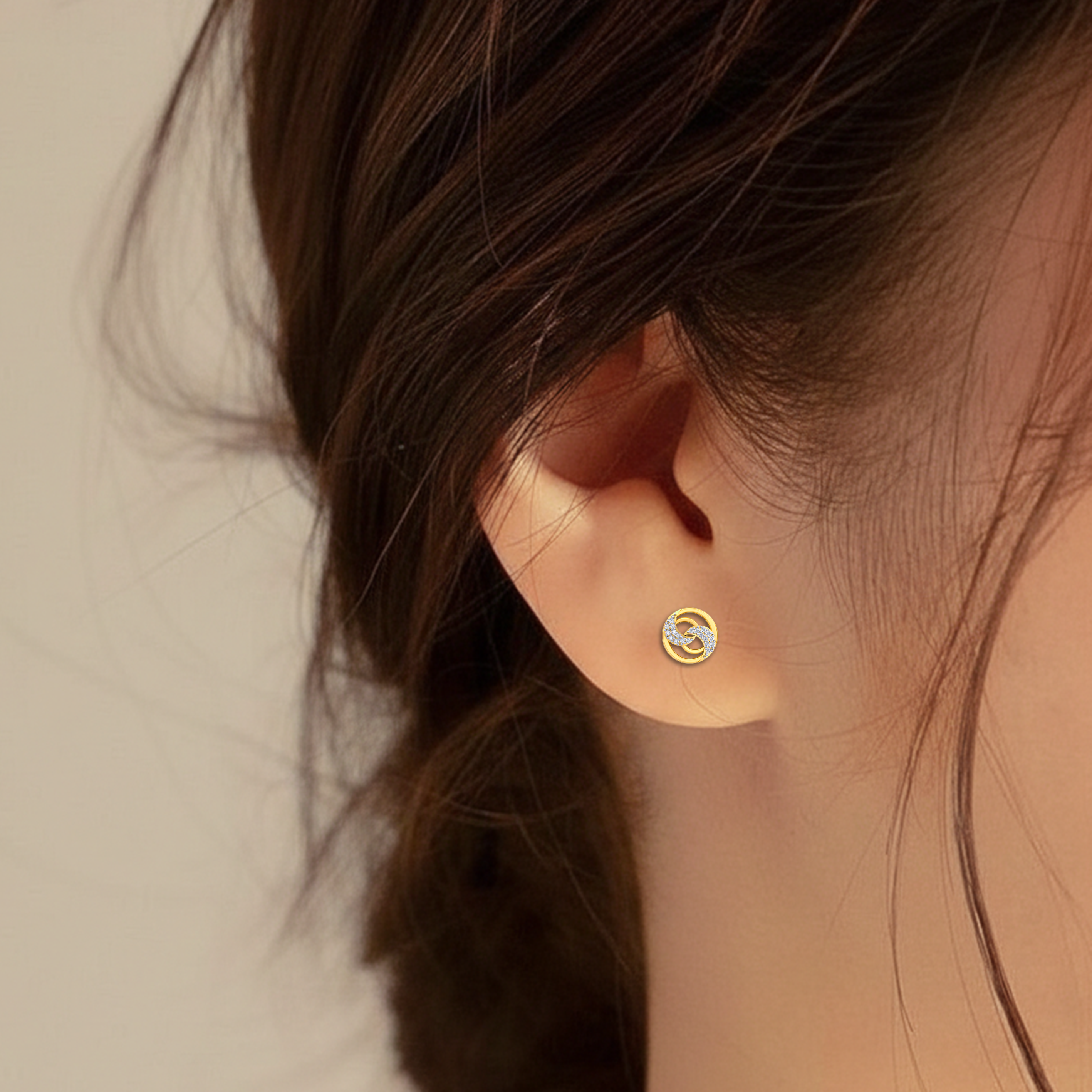 Yellow Gold Diamond Earring close up shot | under 40k 