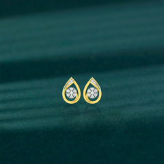 Yellow Gold Diamond Earring | under 40k 
