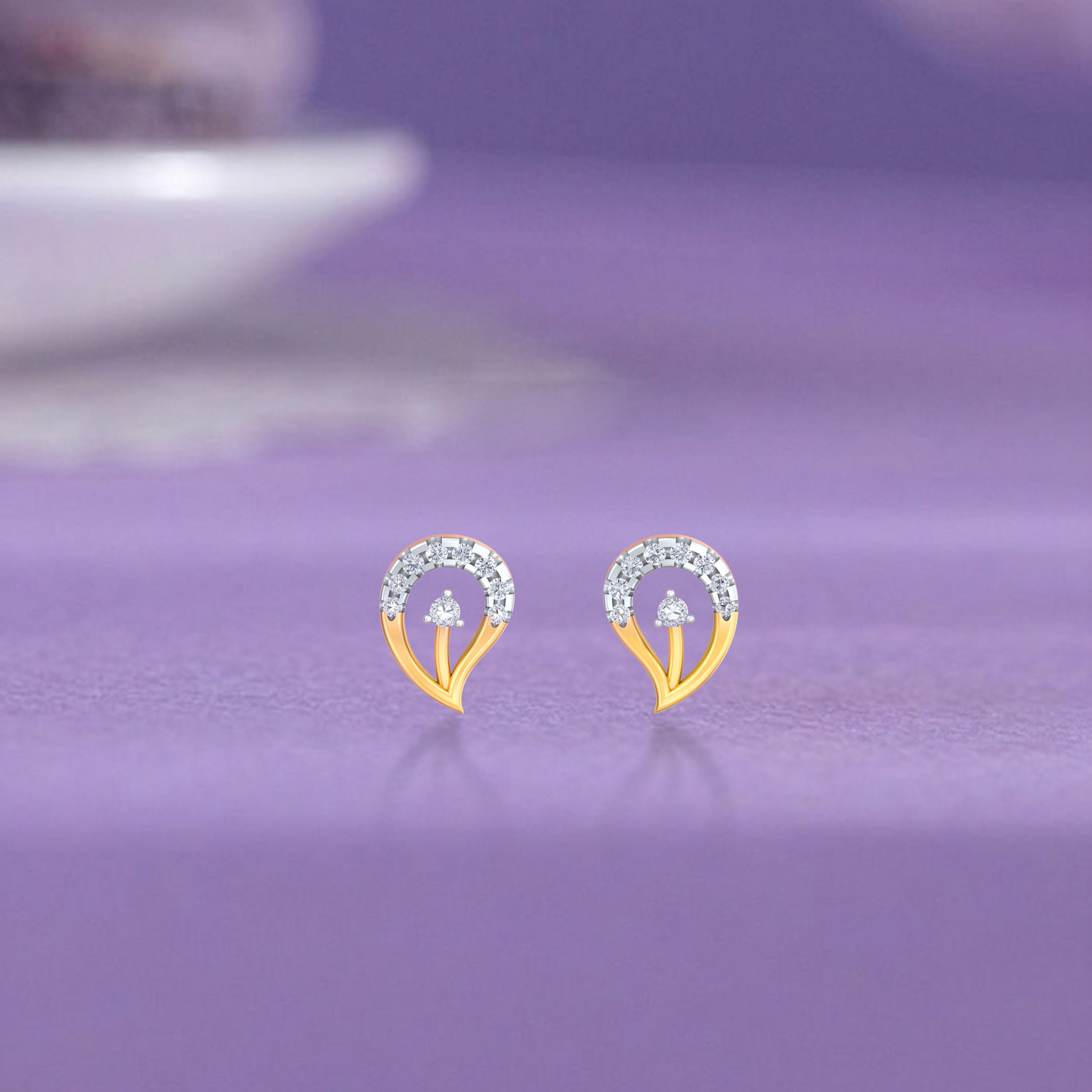 Yellow Gold Diamond Earring | under 40k 