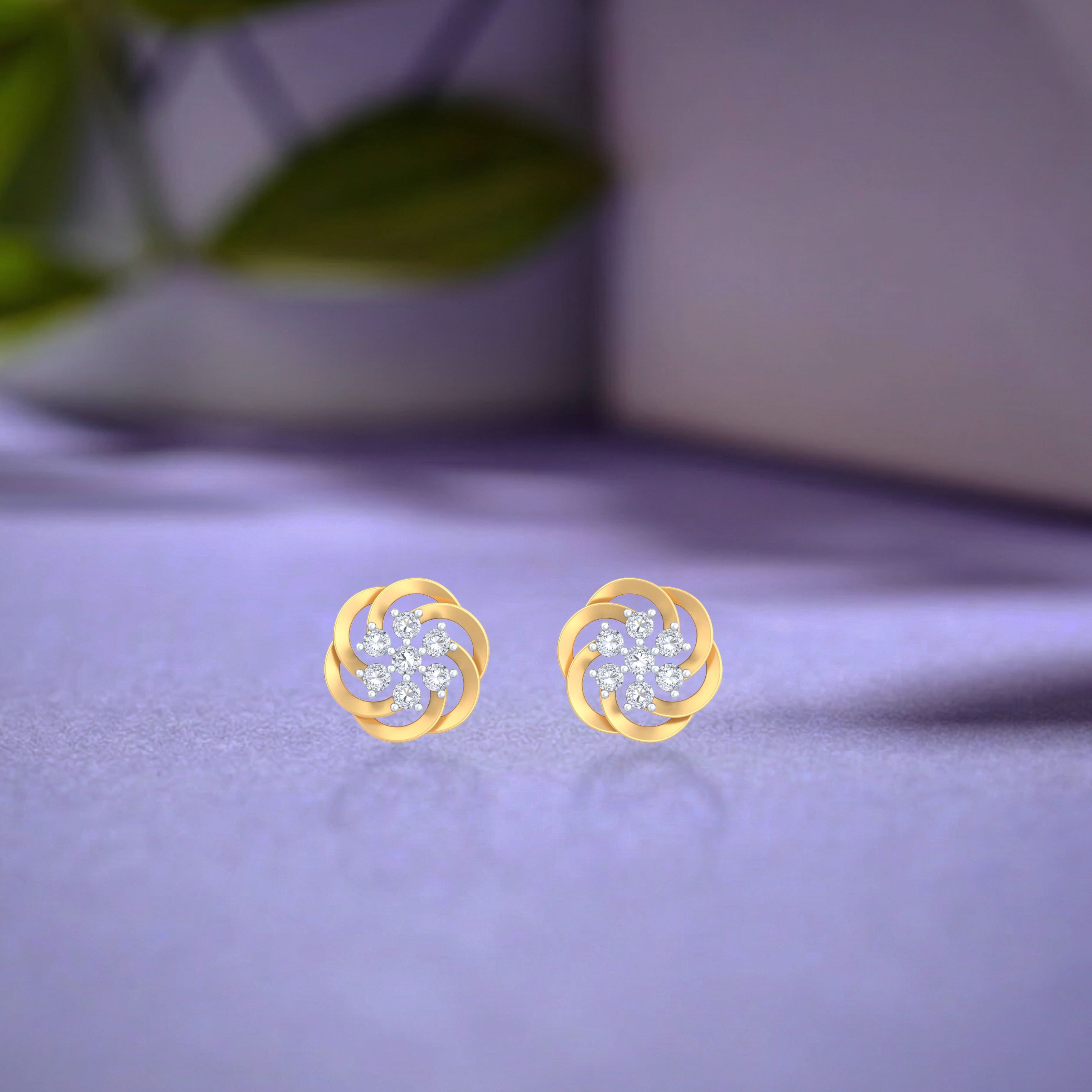 Yellow Gold Diamond Earring | under 40k 