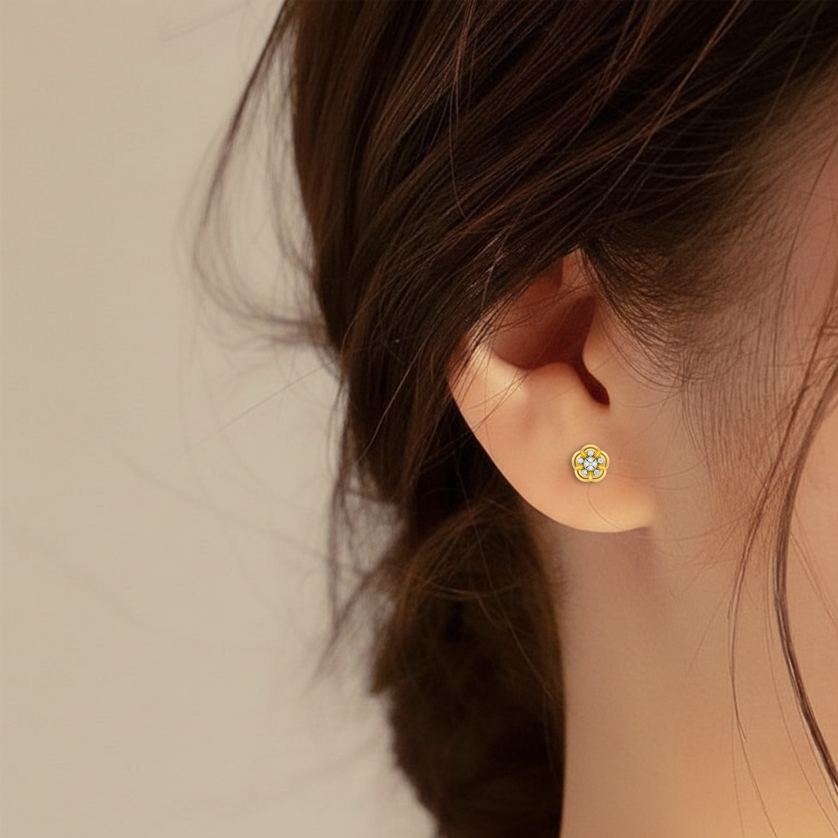 Floral Yellow Gold Diamond Earring | under 40k 
