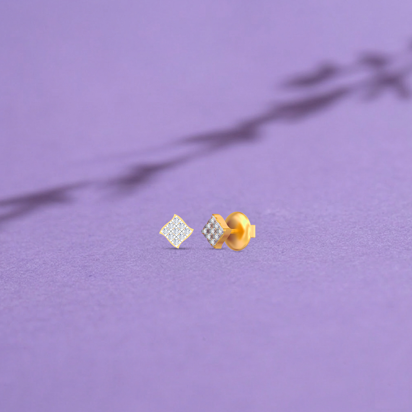 Gold & Diamond Women Stud Earring KRC30152