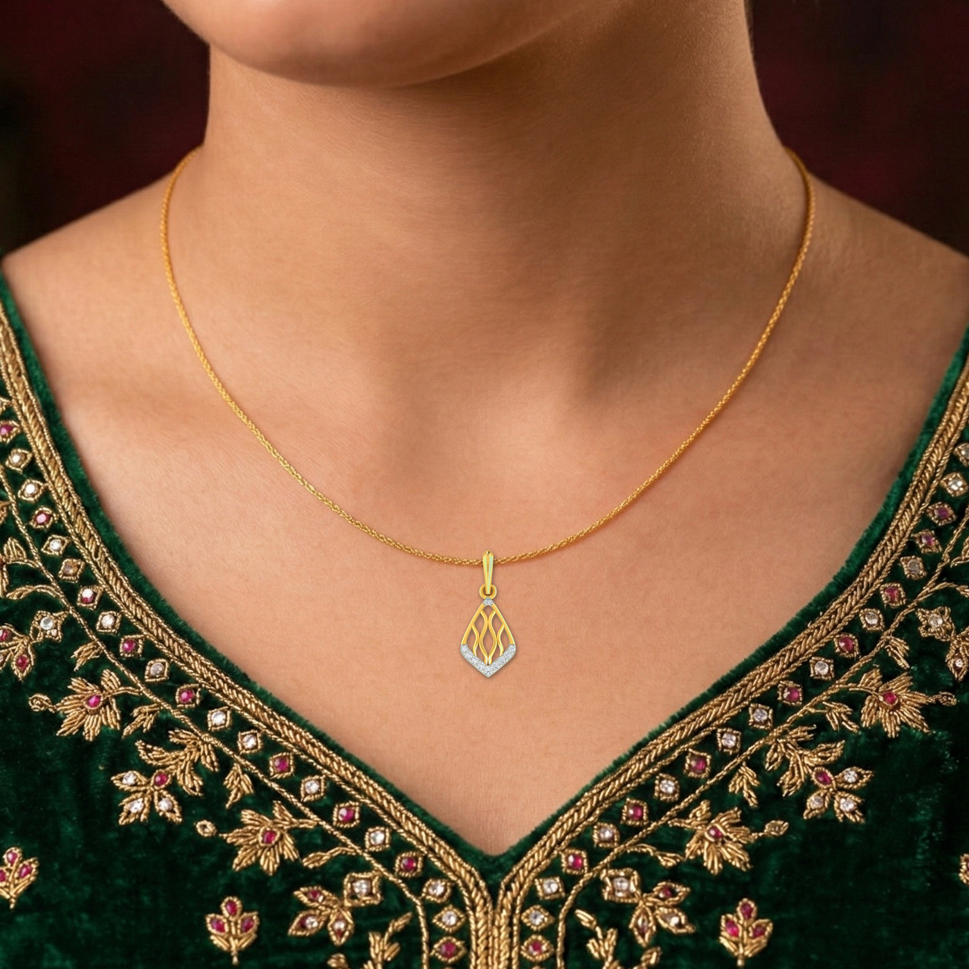 Elegant Gold & Diamond Frame PENDANT SET KRC40559