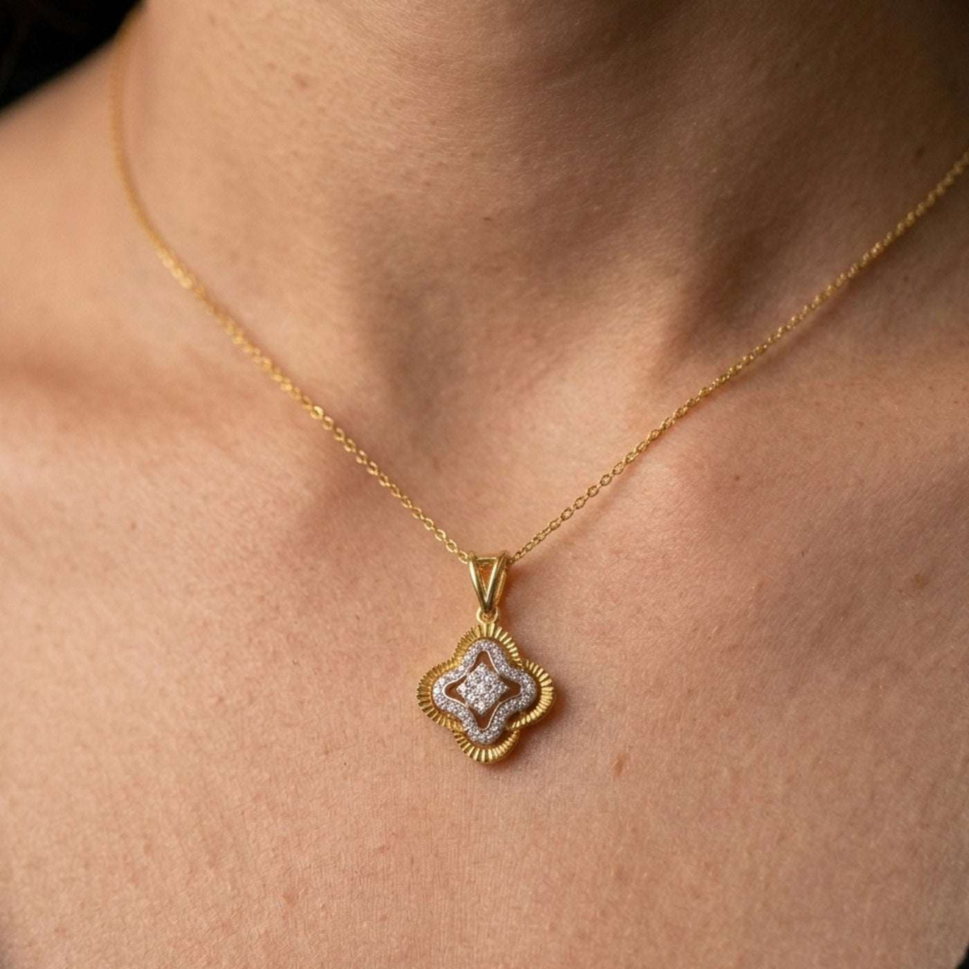 Elegant Gold & Diamond Floral PENDANT SET KRC40740