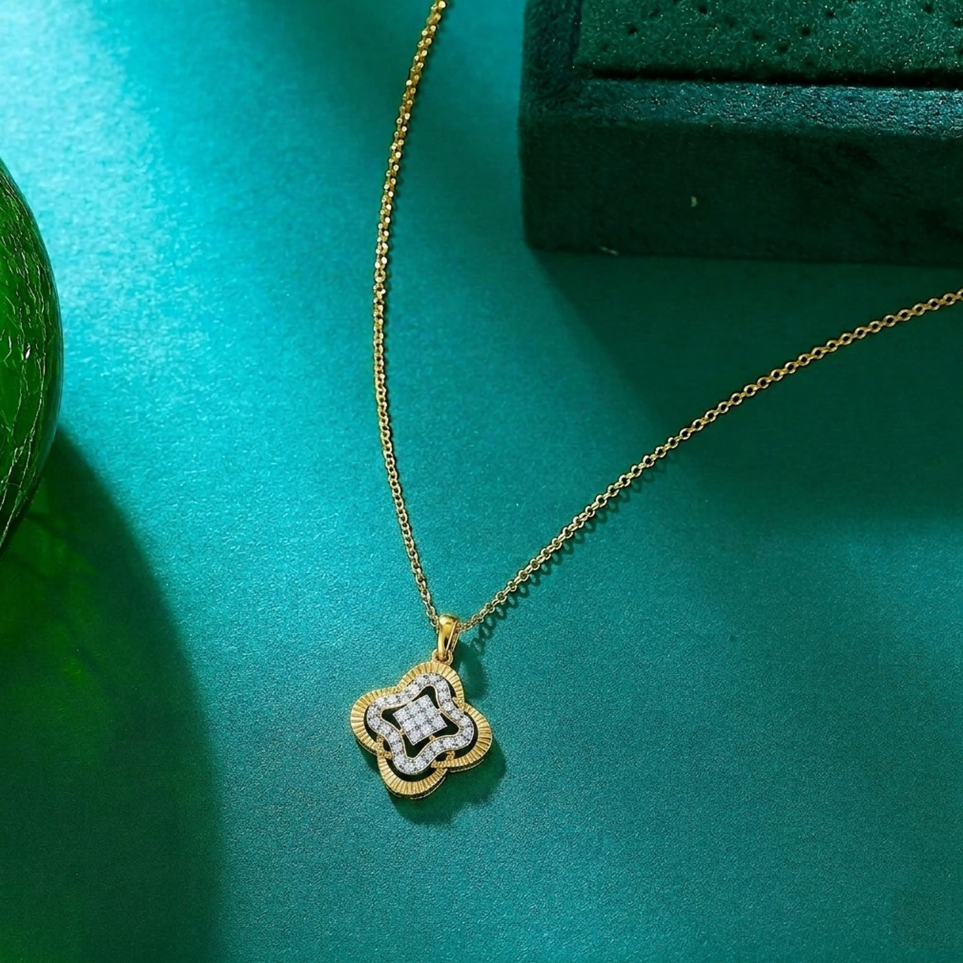Elegant Gold & Diamond Floral PENDANT SET KRC40740