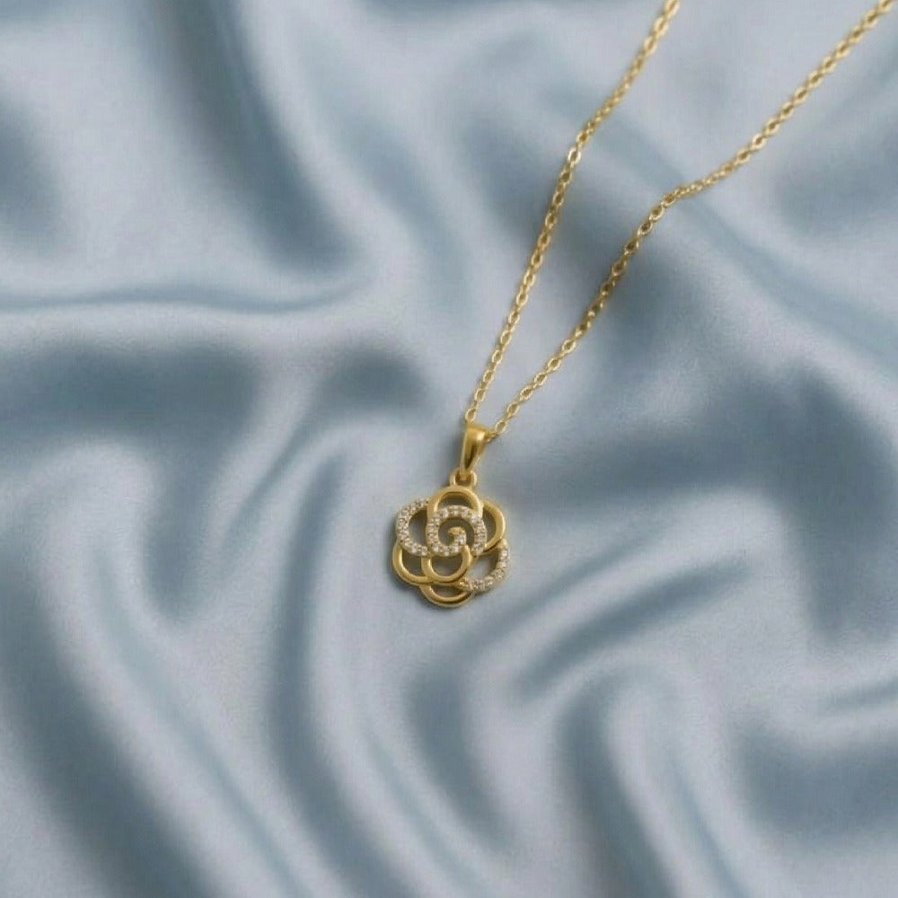 Gold & Diamond Floral Pendant Set KRC40593