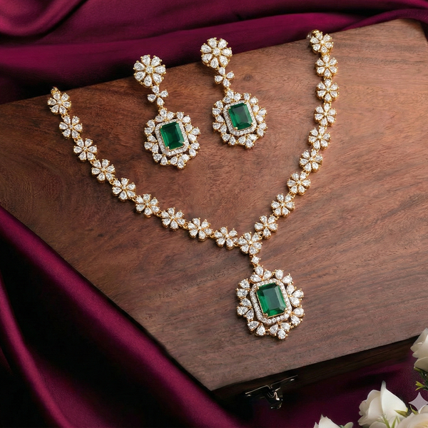 EMERALD NECKLACE SET