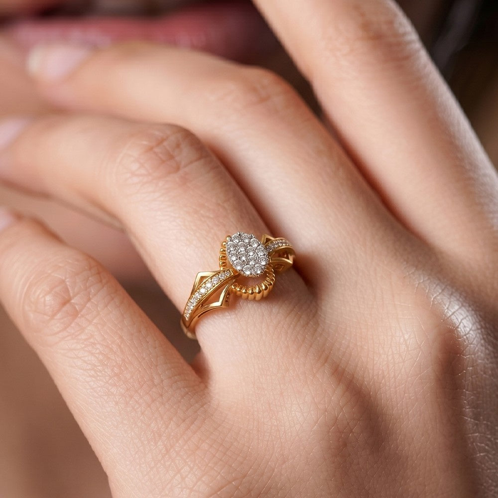 Gold & Diamond Halo Ring For Women KRC10872