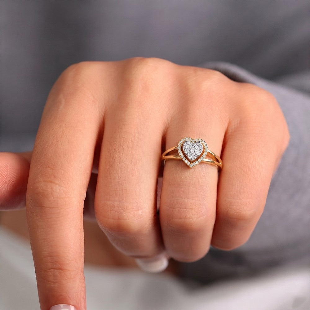 Gold & Diamond Heart-Shaped Ring For Women KRC10795