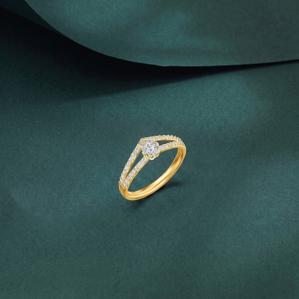 Gold & Diamond Engagement Ring For Women KRC10780