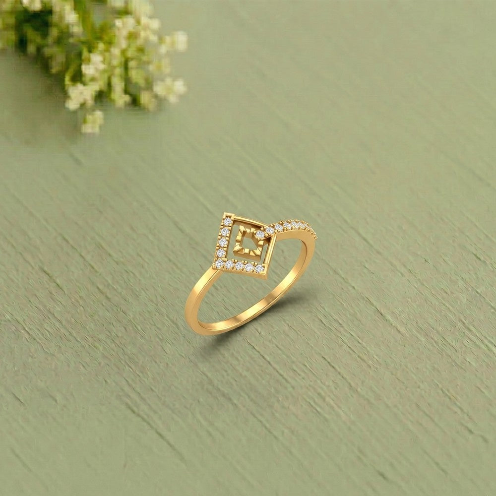 Gold & Diamond Cocktail Ring For Women KRC10866